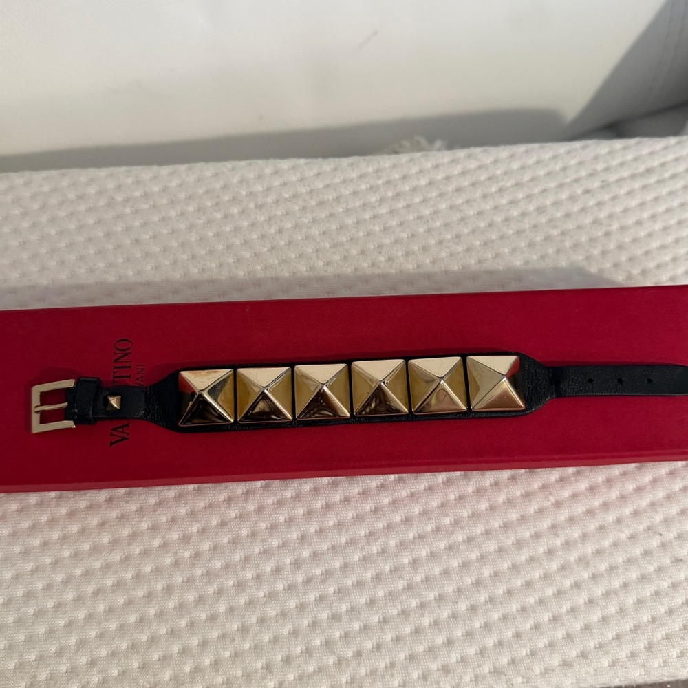 authentic Valentino leather Va Va Voom rocketed   Bracelet - Picture 3 of 9